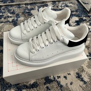 Alexander McQueens size 11 men’s